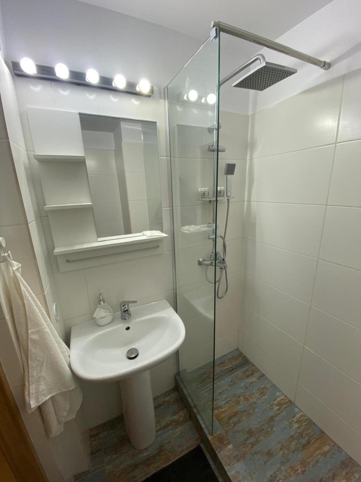 Apartament Universitate Apartment Bucharest Exterior photo
